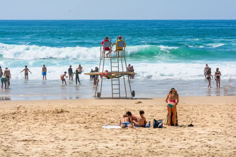 Plage surveillée dans les Landes